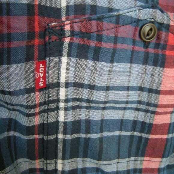 Levis Men's XXL Modern Fit Plaid Shirt Lined In Red - Summer Weight Blue and Red - Picture 5 of 10